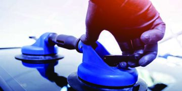 Menjava vetrobranskih stekel